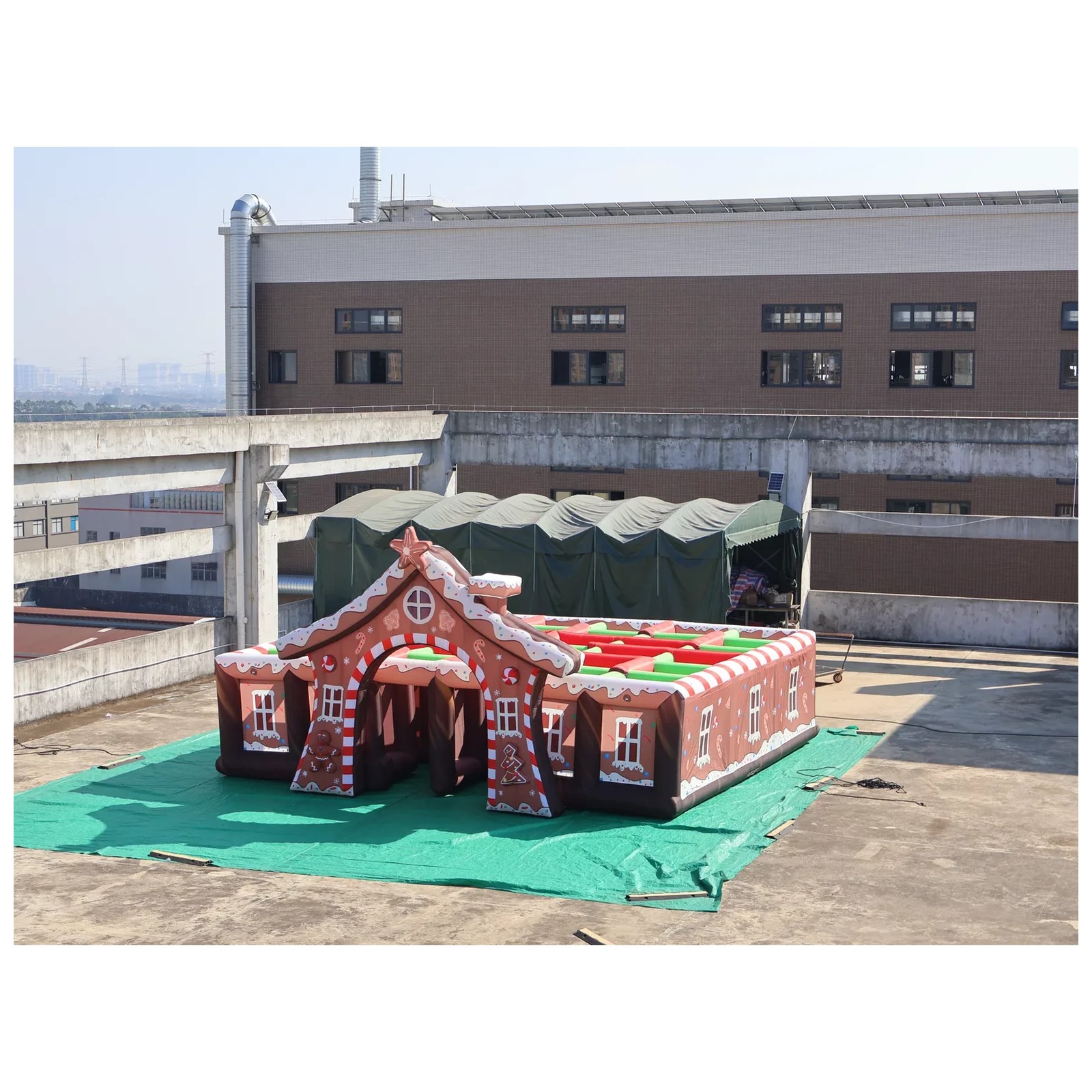 Большой надувной лабиринт в фо – обзор и цена Kids Outdoor Venues